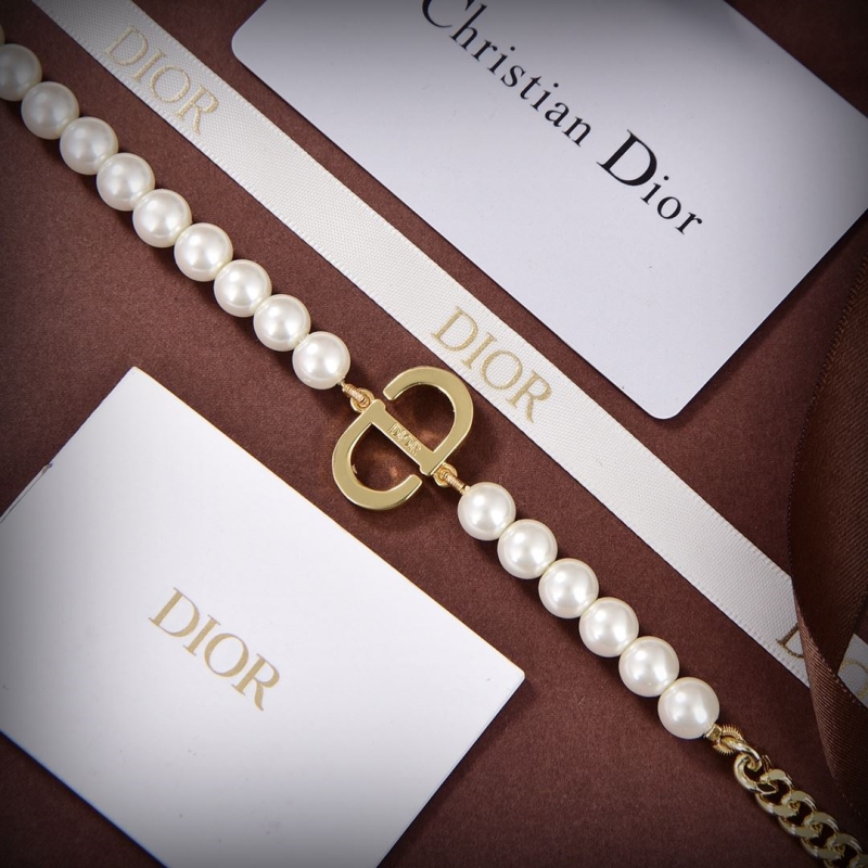 chr1st1an D10r necklaces
